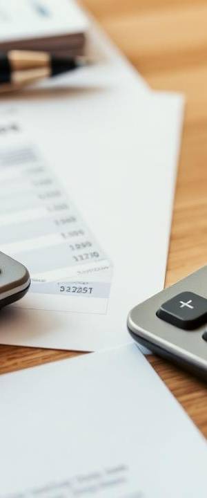 Hourly Rate Guide 2025: What IT Freelancers Earn in the DACH Region